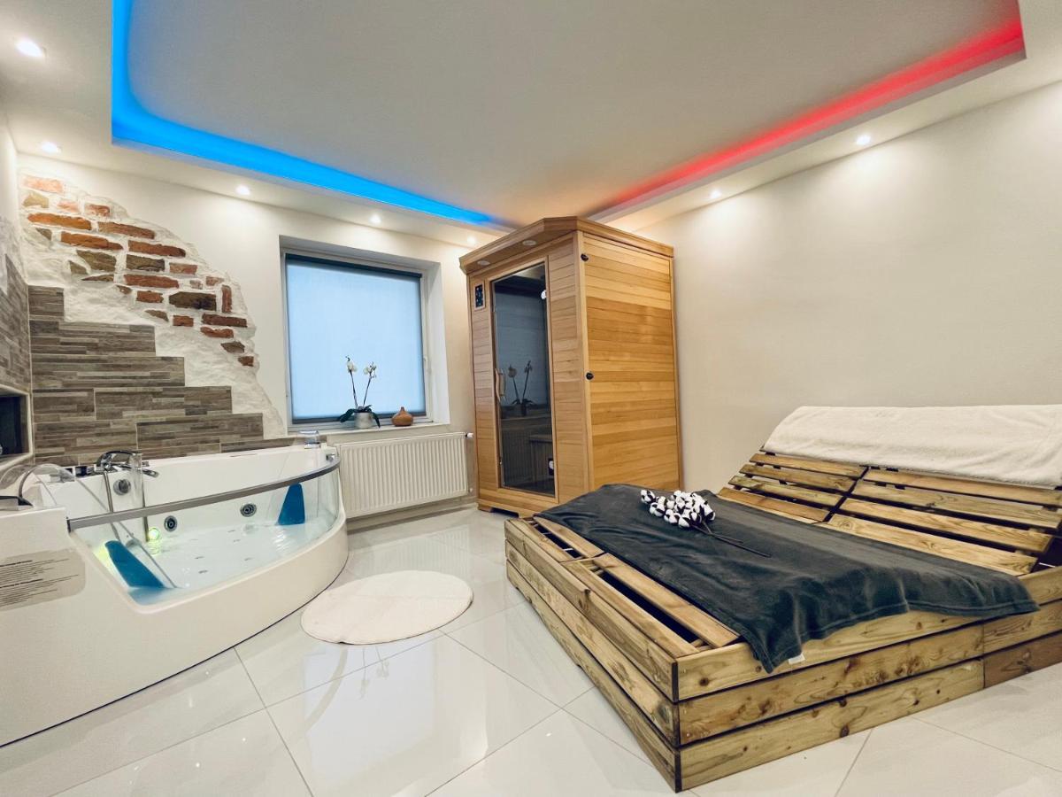 Luxe Apartments Ljutomer Esterno foto