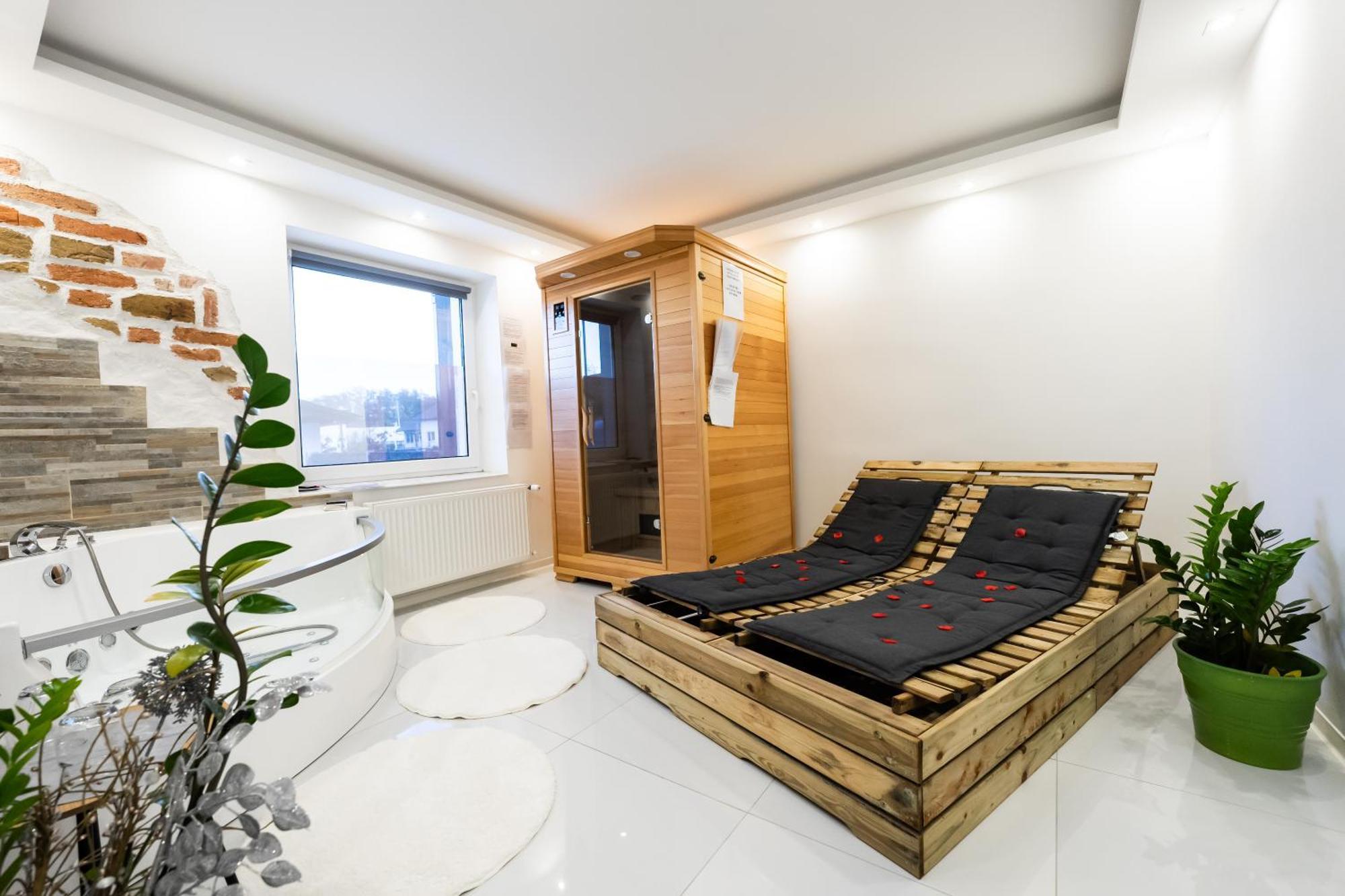 Luxe Apartments Ljutomer Esterno foto